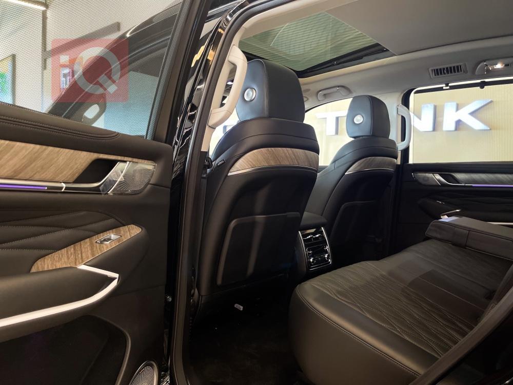 https://cdn.iqcars.ioimage_picker_12BE41E7-2A50-414C-AEDB-8396615BED2B-19718-000003C4C4792325_out.jpg
